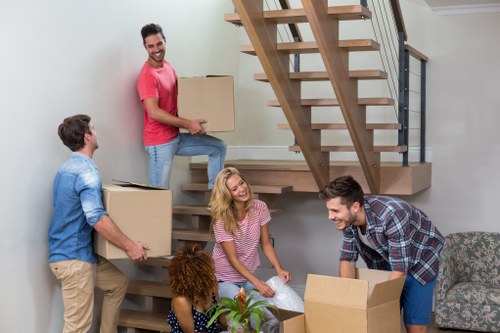 Business storage units in Hanwell for local companies