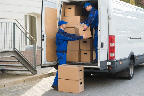 Flexible short-term storage unit used during a home move in Hanwell