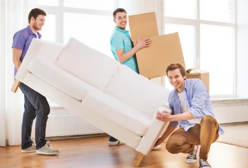 Complaint investigation process for a storage customer issue
