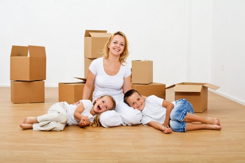 Local moving support for students and businesses in Hanwell